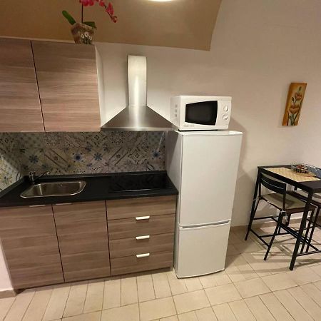 Alex Comfort House Bari Eksteriør bilde