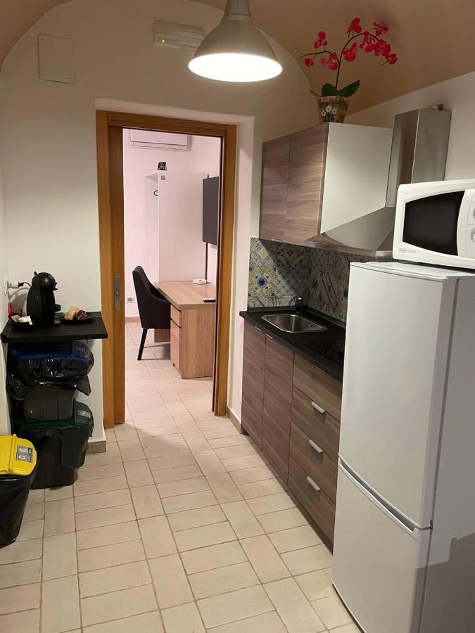 Alex Comfort House Bari Eksteriør bilde